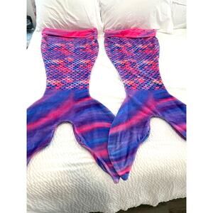 Mermaid Tail Blanket Throw Set of 2 Kids 21x44 Soft Fleece Twins Sisters Fun